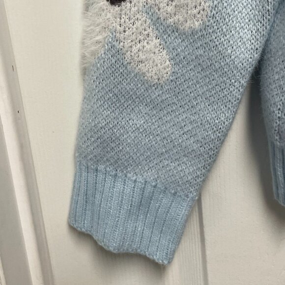 sweater - Picture 4 of 6